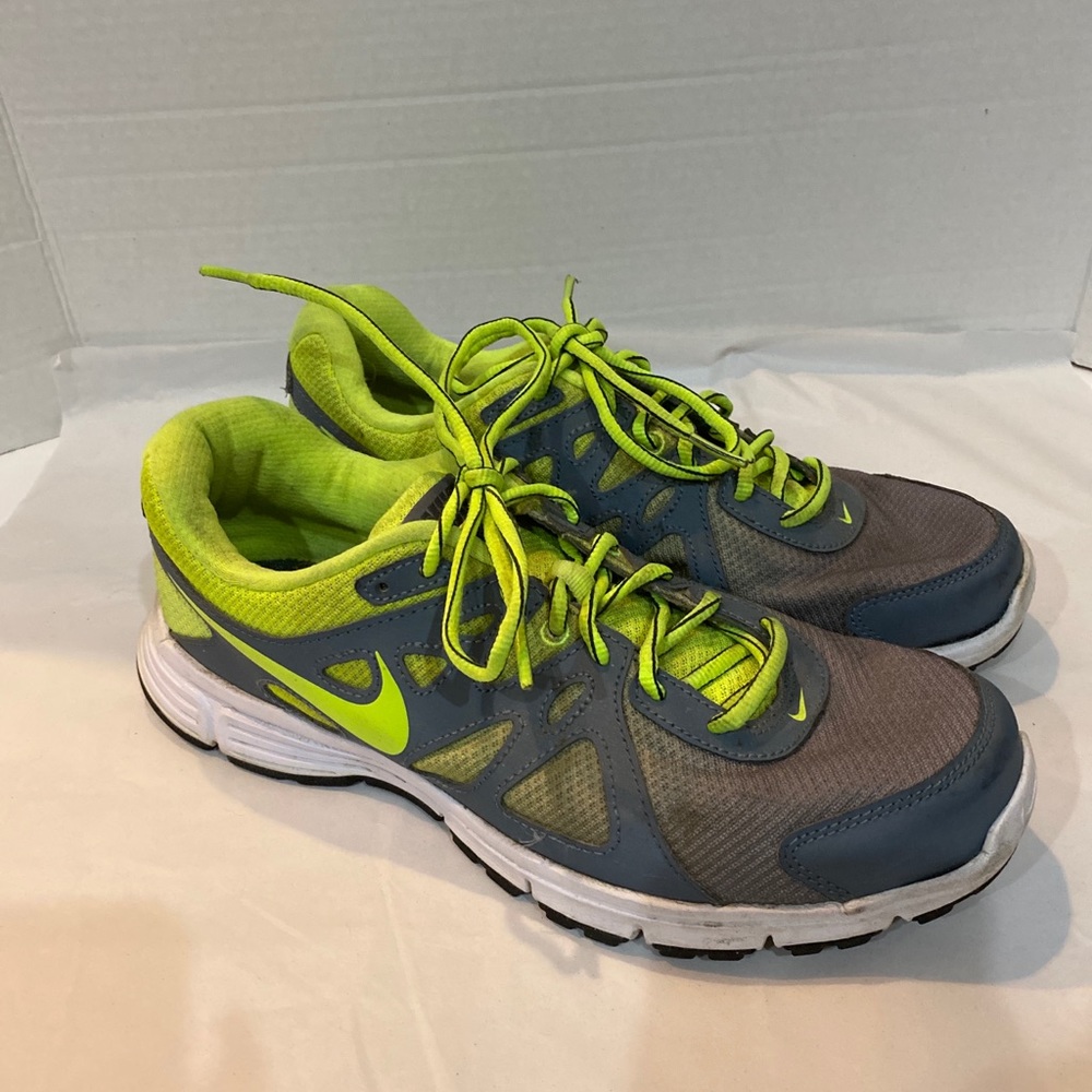 Nike Revolution Running Sneakers Green/Gray Size 9 #724923-410